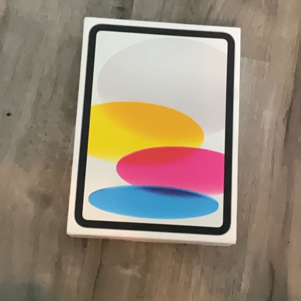 Apple Multicolor Box